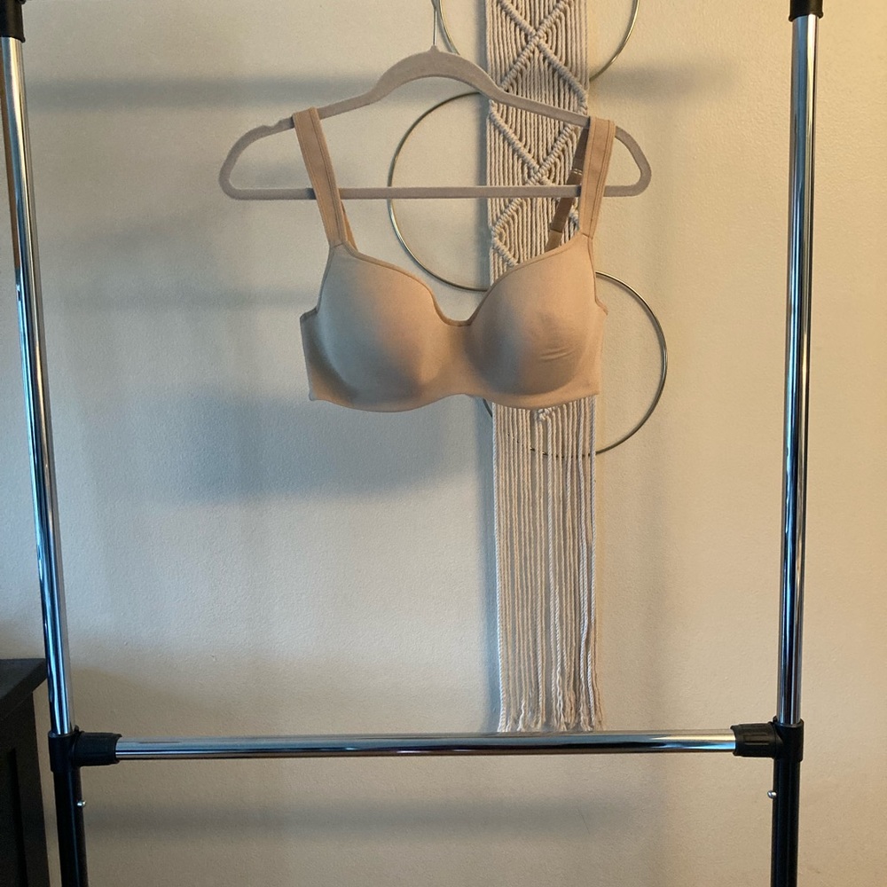 Cacique 38D Balconette Bra. Never worn but washed
